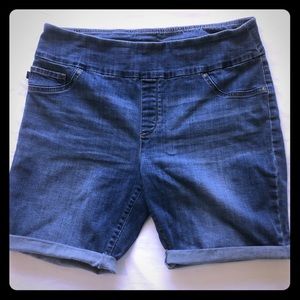 Lee Slim Fit Sculpting Mid-rise Shorts size 16